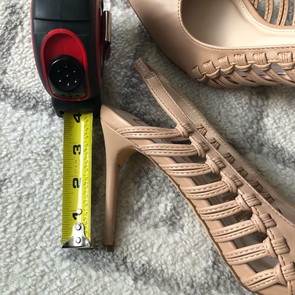 Lulus Nude Slingback Pumps size 8.5 - Picture 4 of 7